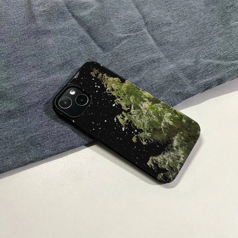 Funda para teléfono con árbol de Navidad nevado: protección para el paraíso invernal