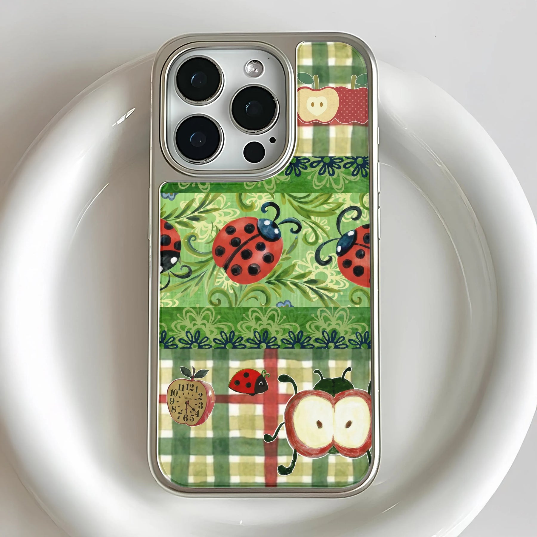 Funda para teléfono Apple con diseño de mariquita y manzana: un bonito diseño natural